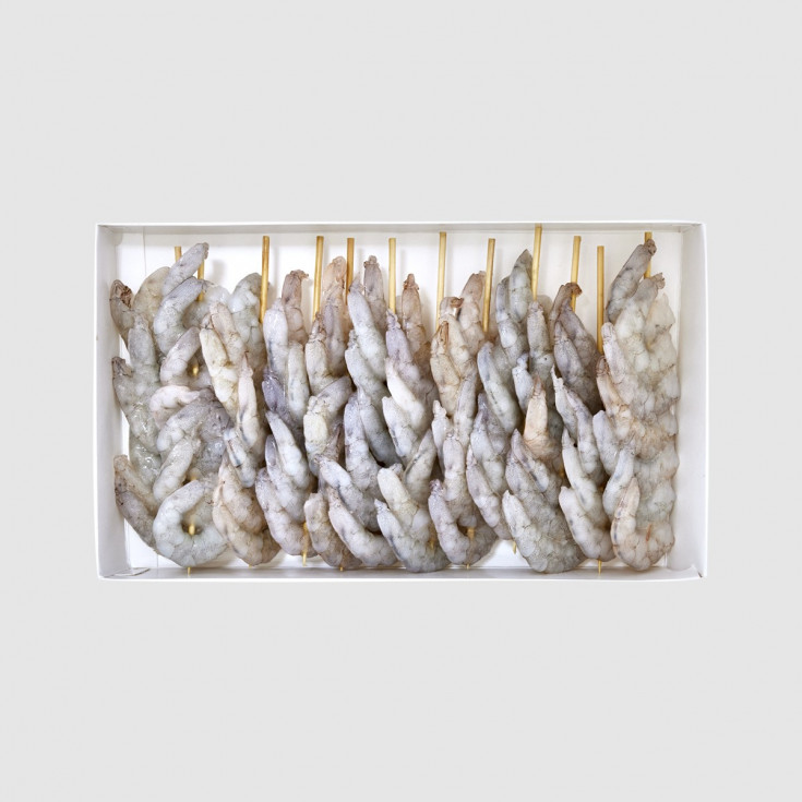 Brochettes de crevettes crues congelées